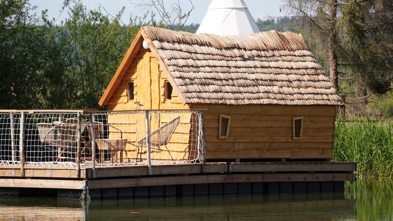 Les Cabanes Flottantes Givrauval ภายนอก รูปภาพ